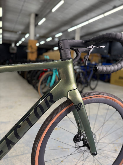 NIEUW Factor Ostro Gravel GRX Di2 Gravel Fiets