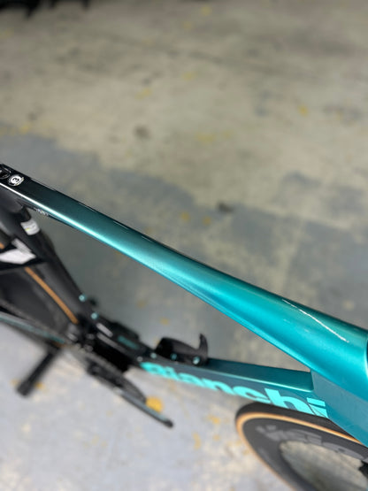 Bianchi Aquila RC Disc Dura Ace Di2 Carbon Racefiets