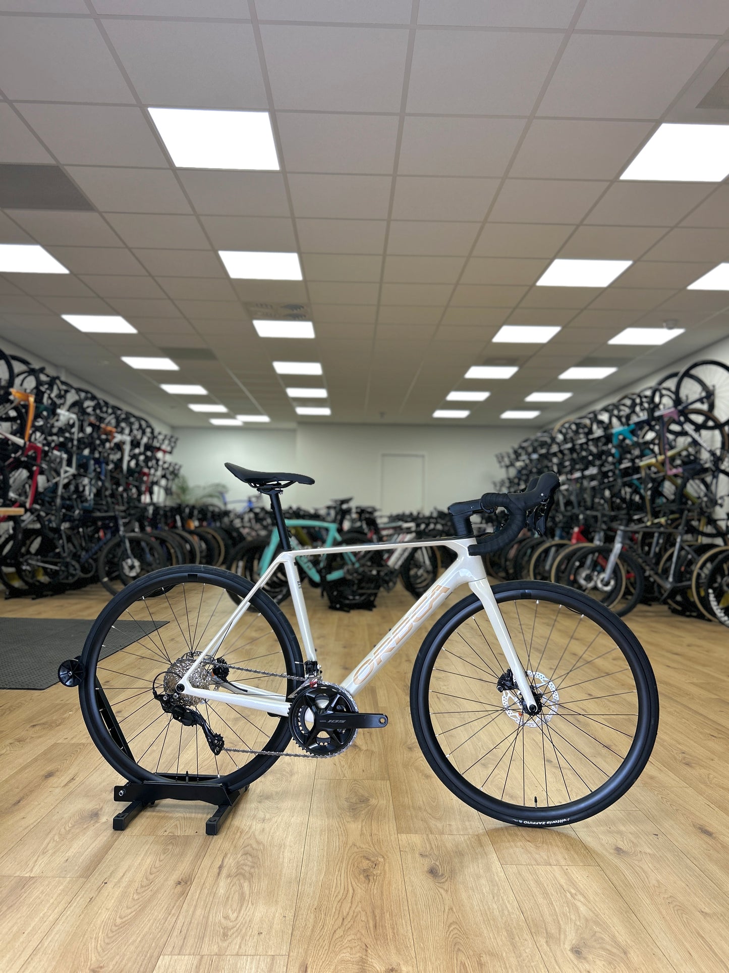 Showroom Model Orbea Orca M30 Carbon Racing Bike