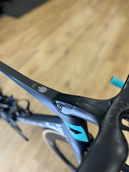Bianchi Oltre RC Di2 Dura-Ace Carbon Racefiets