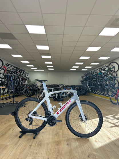 Trek Madone SL7 AXS Carbon Road Bike