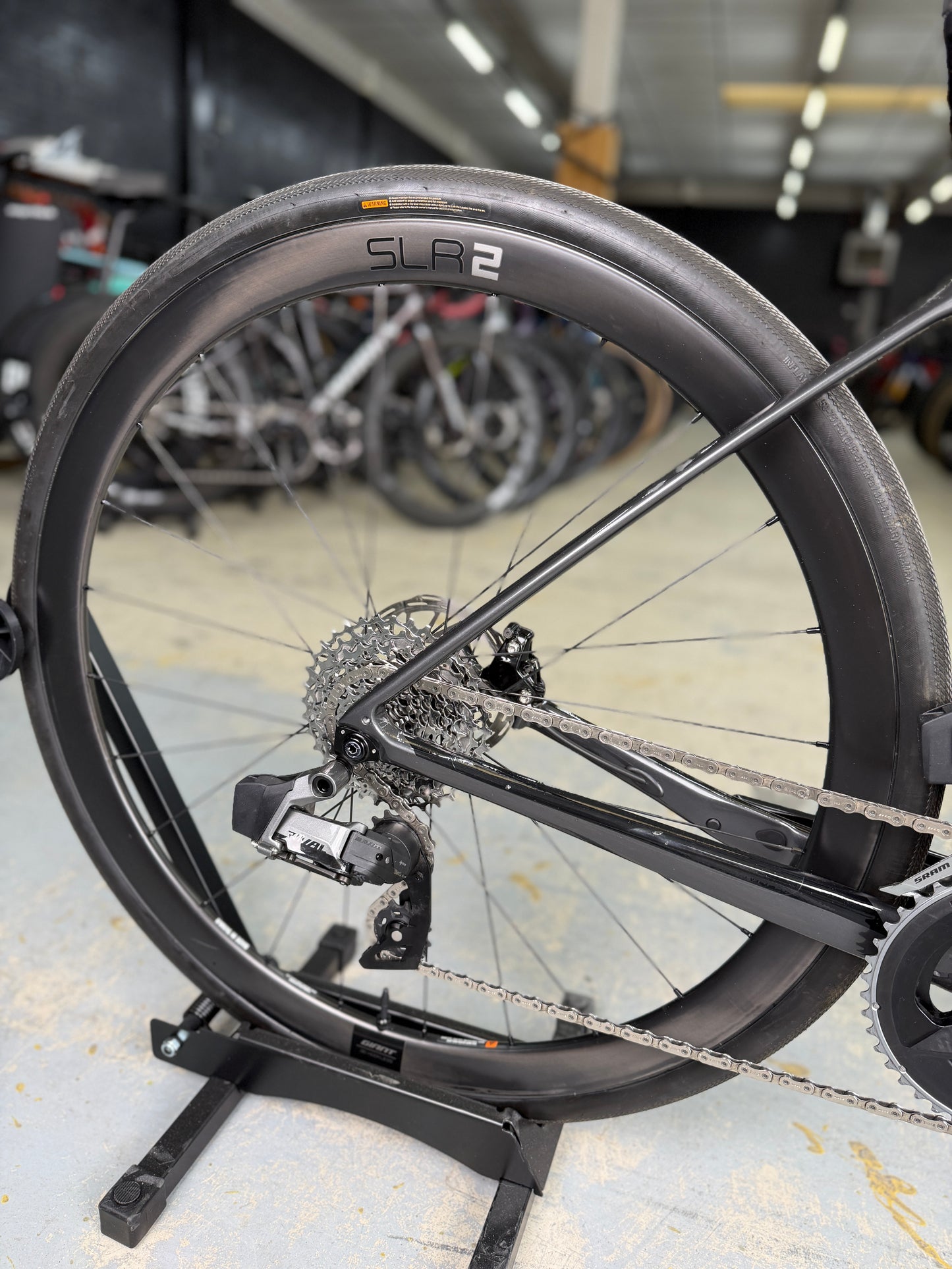 Giant Defy Advanced Pro AXS Carbon Racefiets