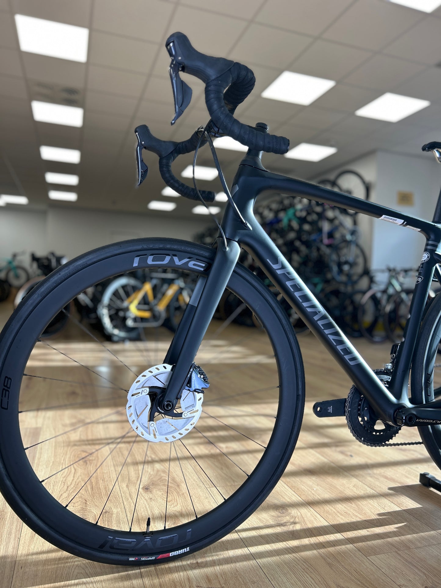 Specialized Roubaix Expert Di2 Carbon Road Bike