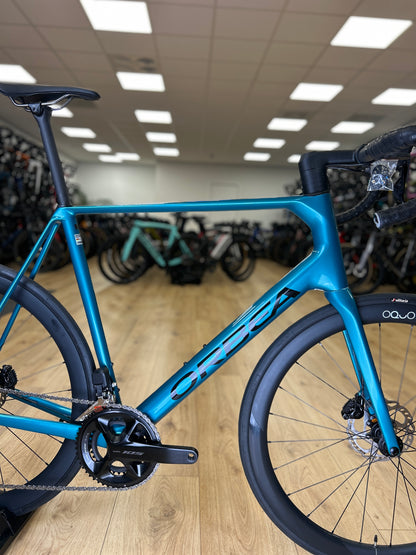 0km Showroom Model Orbea Orca M30iTEAM Di2 Carbon Racefiets