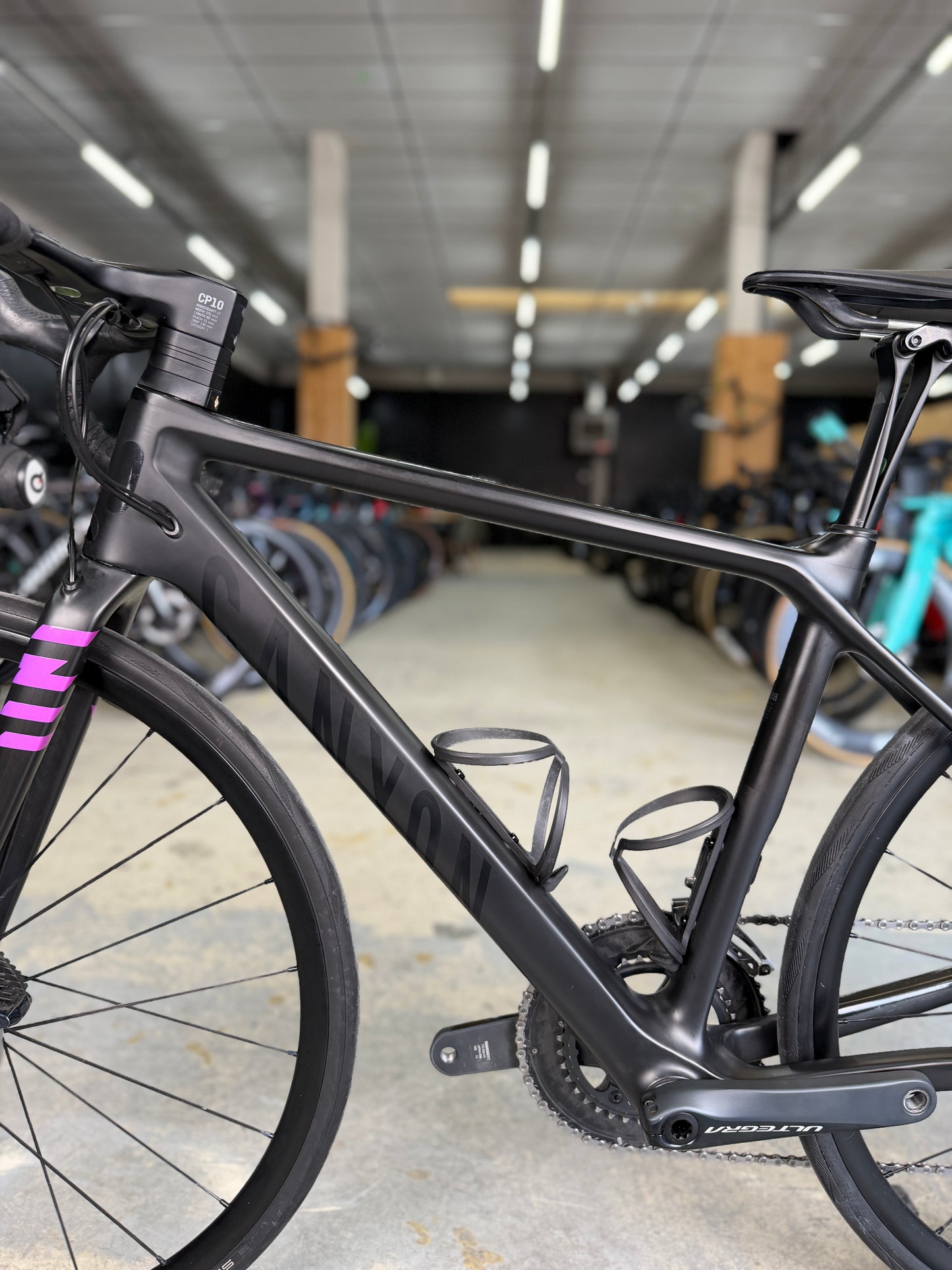 Canyon Ultimate WMN CF SL Di2 Carbon Racefiets