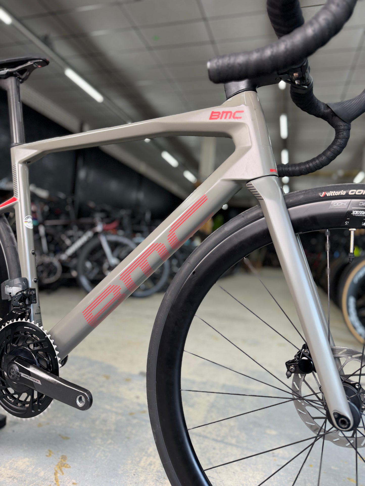 BMC Roadmachine 01 THREE AXS Carbon Racefiets