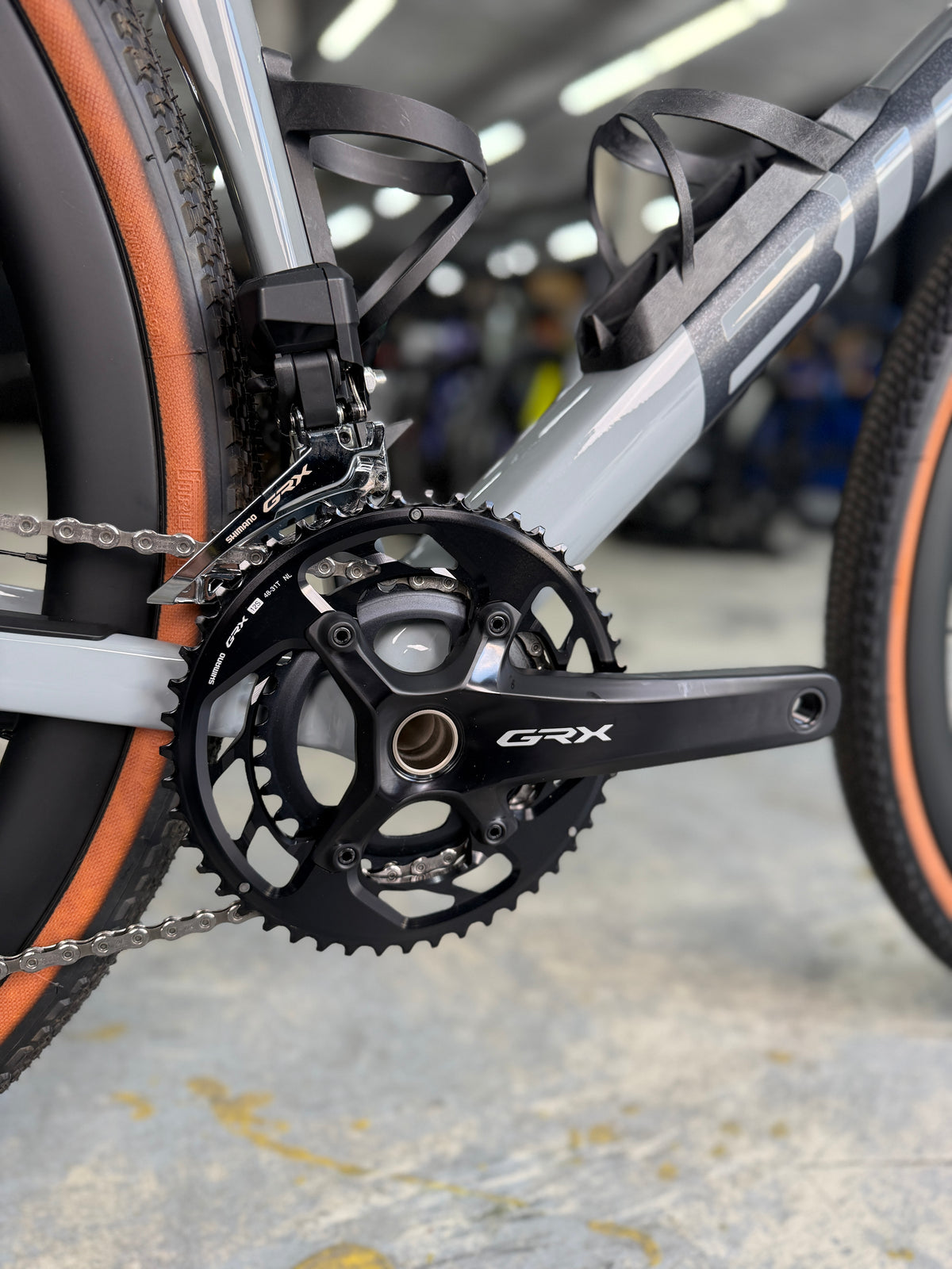 NIEUW BMC Kaius 01 THREE Di2 Gravel Fiets