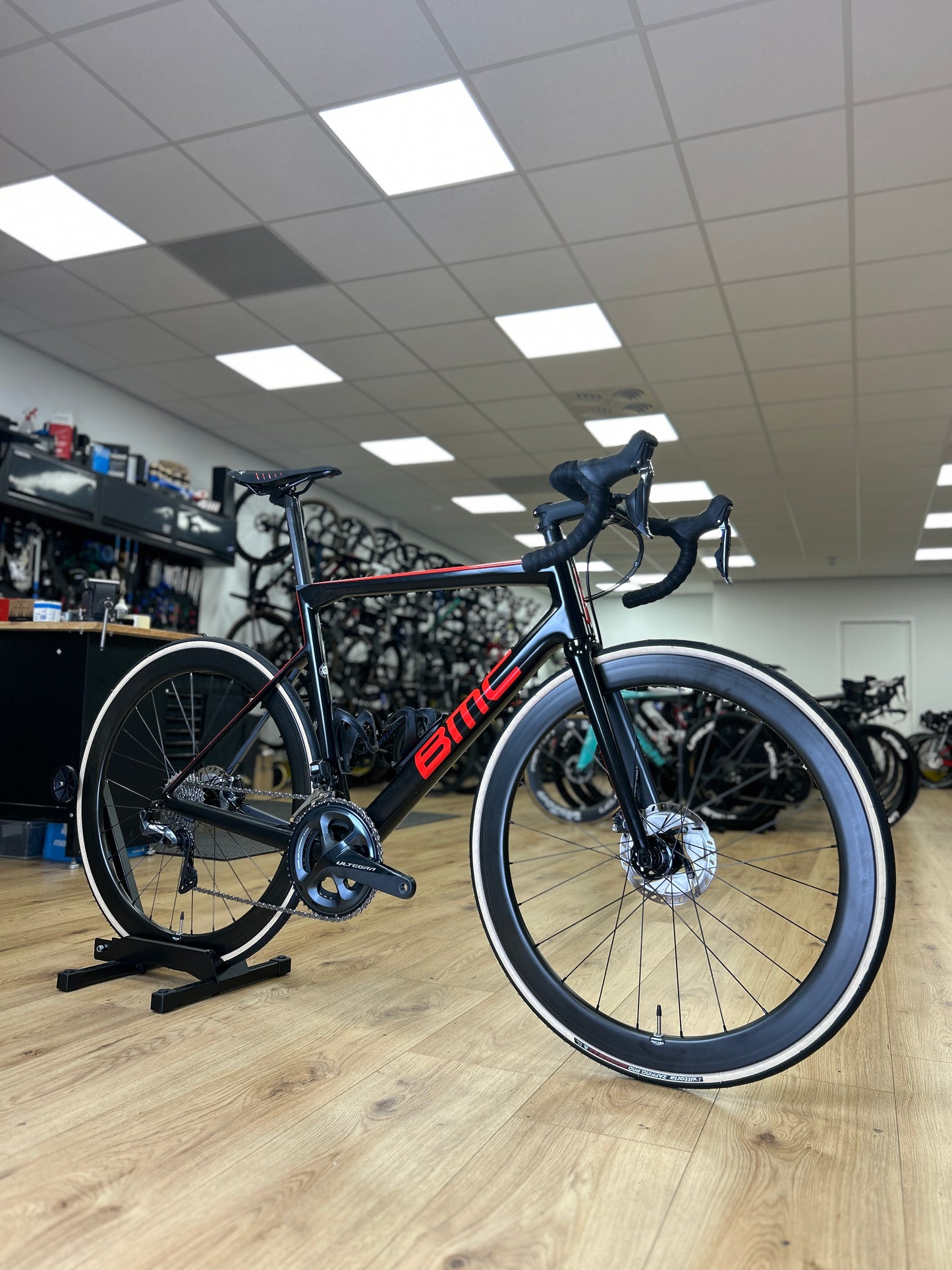 BMC Teammachine SLR02 Di2 Carbon Road Bike