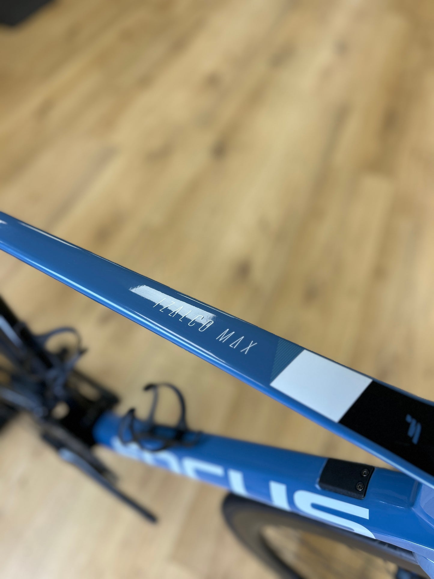 Focus Izalco Max 9.8 AXS Carbon Racefiets