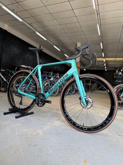 Bianchi Impulso RC Di2 Gravel Fiets