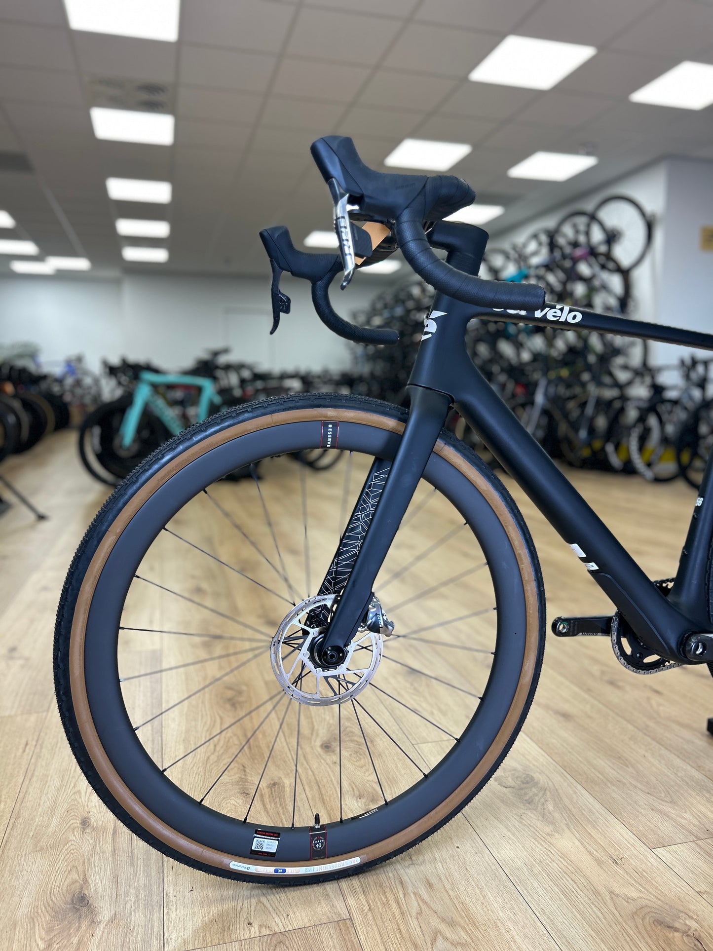 0km Showroom Model Cervelo Aspero 5 Red XPLR AXS Gravel Fiets