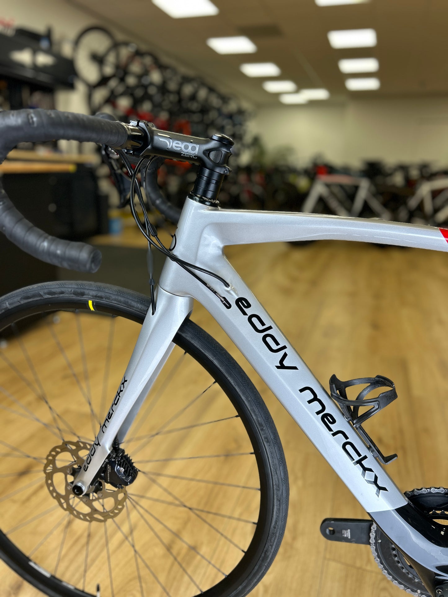 Eddy Merckx San Remo 76 Carbon Racefiets