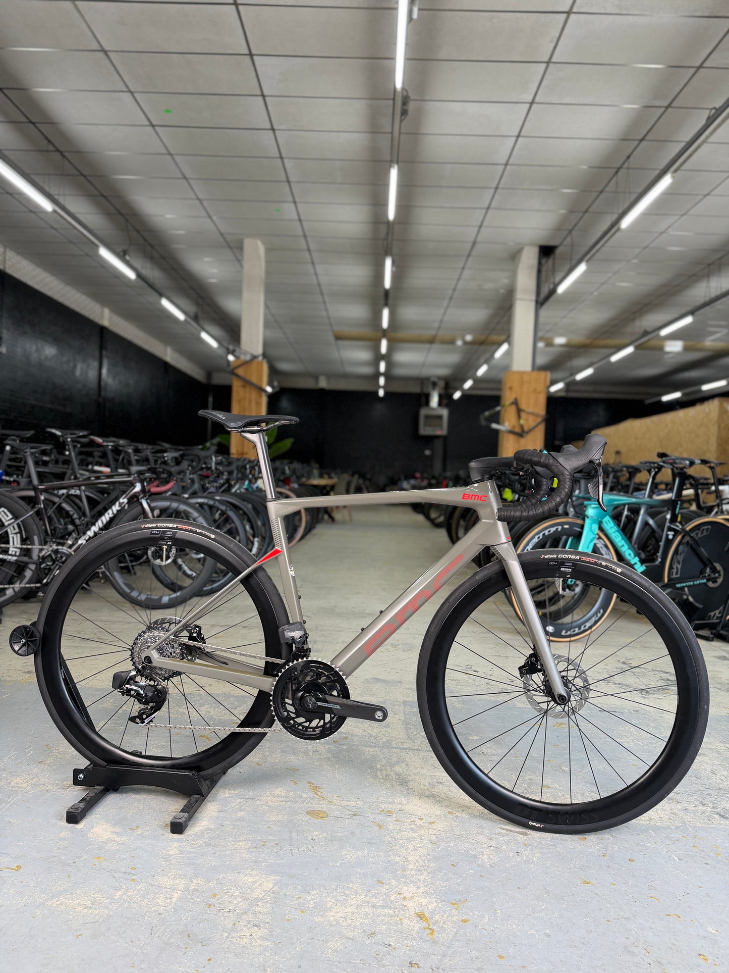 BMC Roadmachine 01 THREE AXS Carbon Racefiets