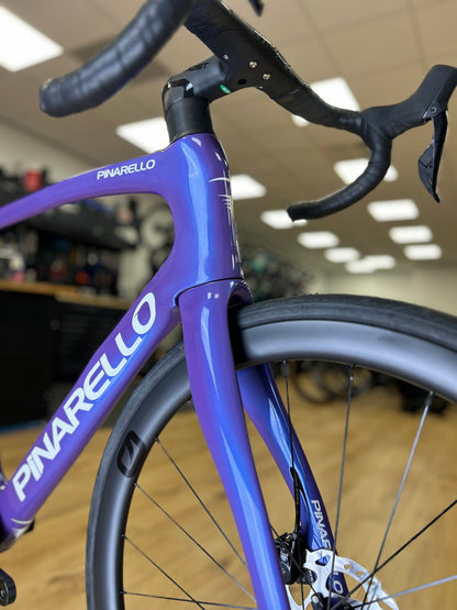 0km Showroom Model Pinarello F5 Di2 Carbon Racefiets