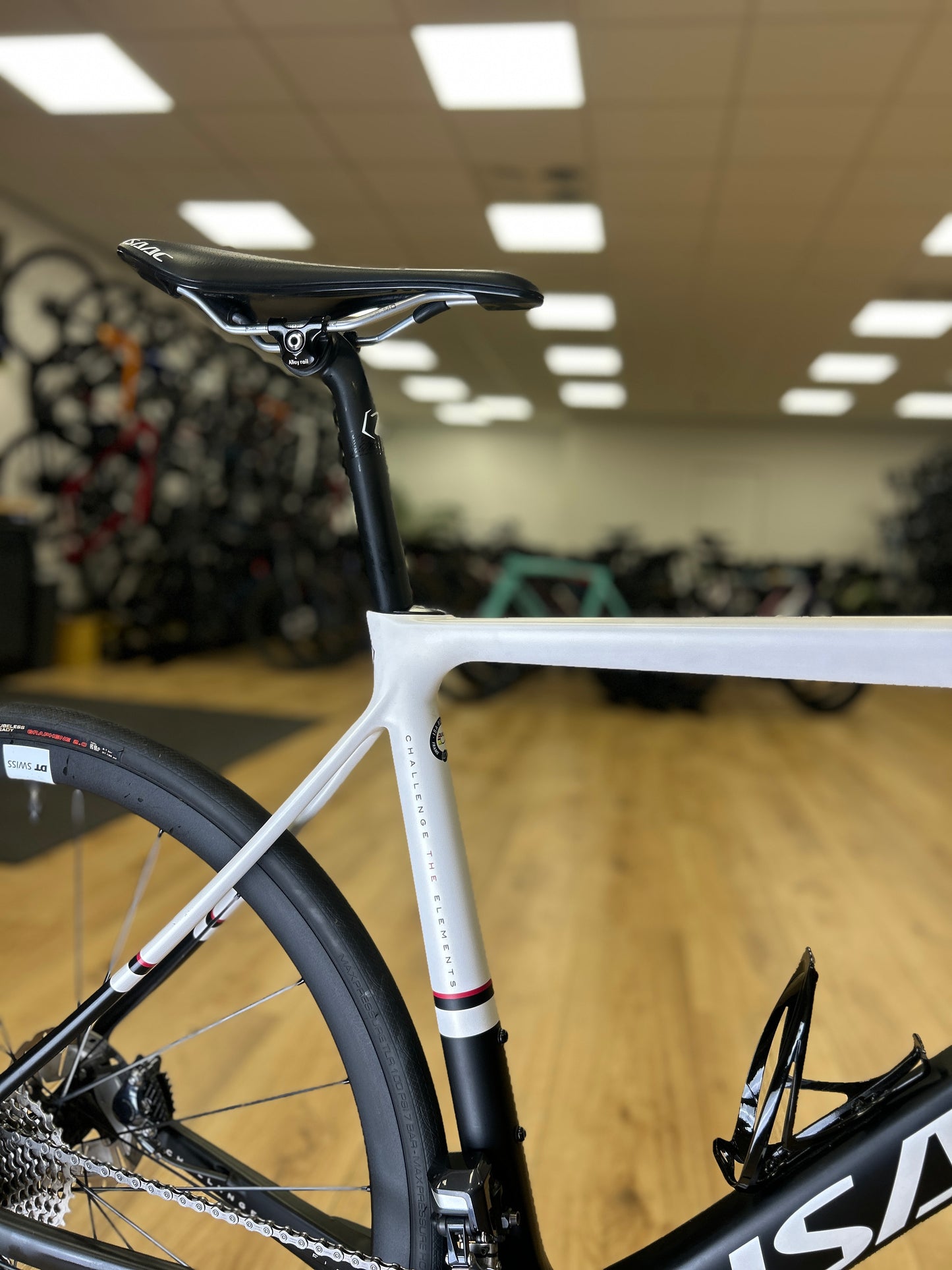 Isaac Boson Di2 Carbon Racefiets