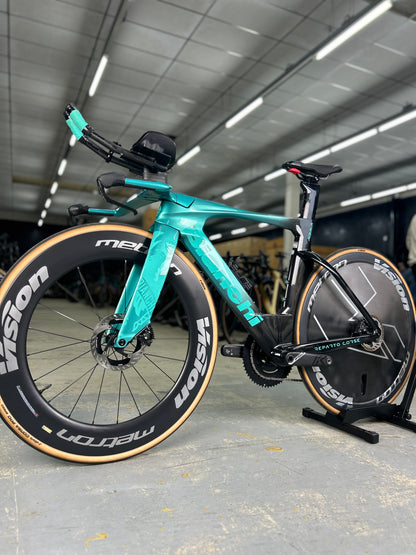 Bianchi Aquila RC Disc Di2 Carbon TT