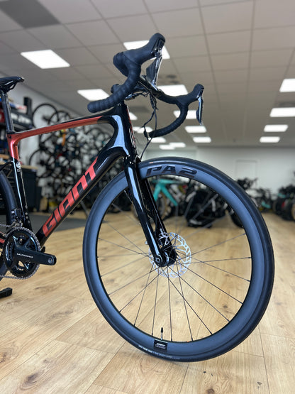 Giant Defy Advanced 1 Di2 Carbon Racefiets