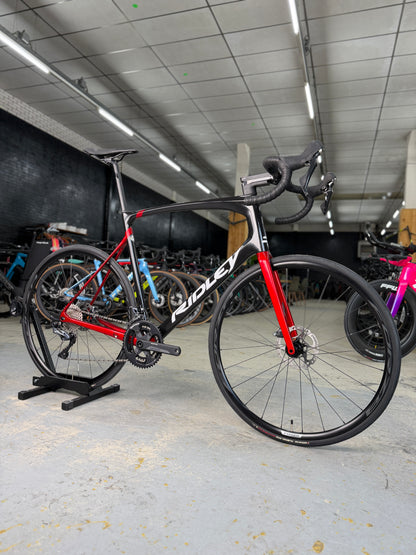 NIEUW Ridley Fenix SLiC Carbon Racefiets