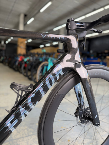 Factor Ostro VAM AXS Carbon Racefiets