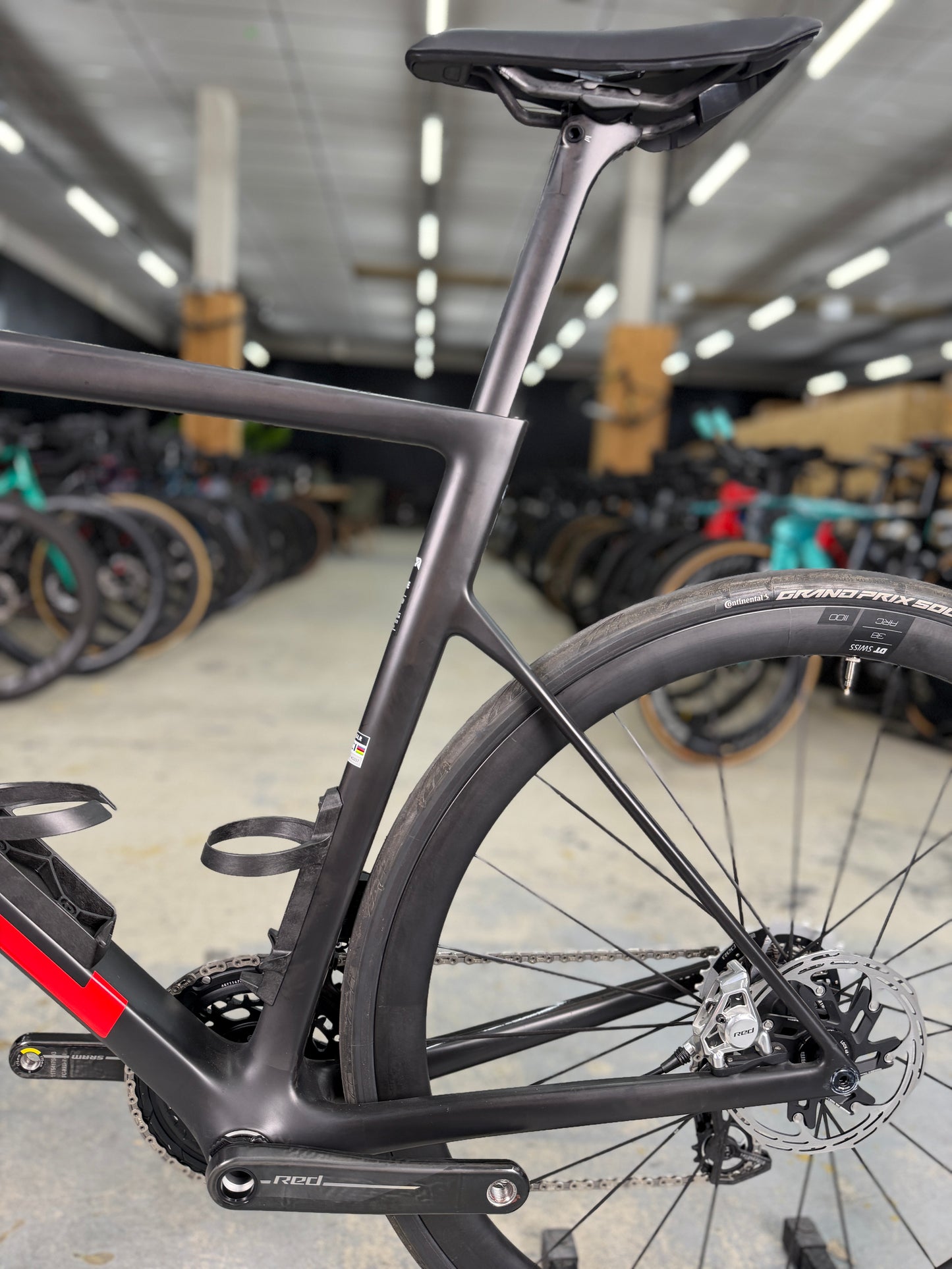 NIEUW BMC Teammachine SLR 01 ONE Red eTap Carbon Racefiets