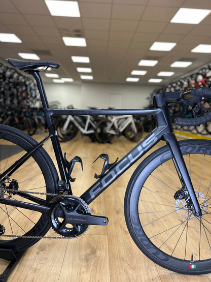 Focus Izalco Max 9.8 Di2 Carbon Racefiets