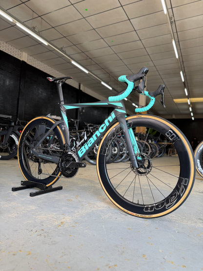 Bianchi Oltre RC Di2 Carbon Racefiets