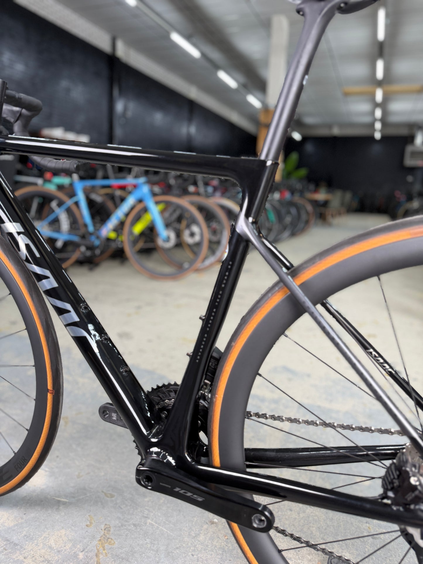 NIEUW Isaac Element Di2 Carbon Racefiets