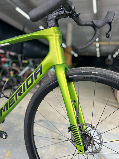 Showroom Model Merida Scultura Endurance GR 8000 Carbon Road Bike
