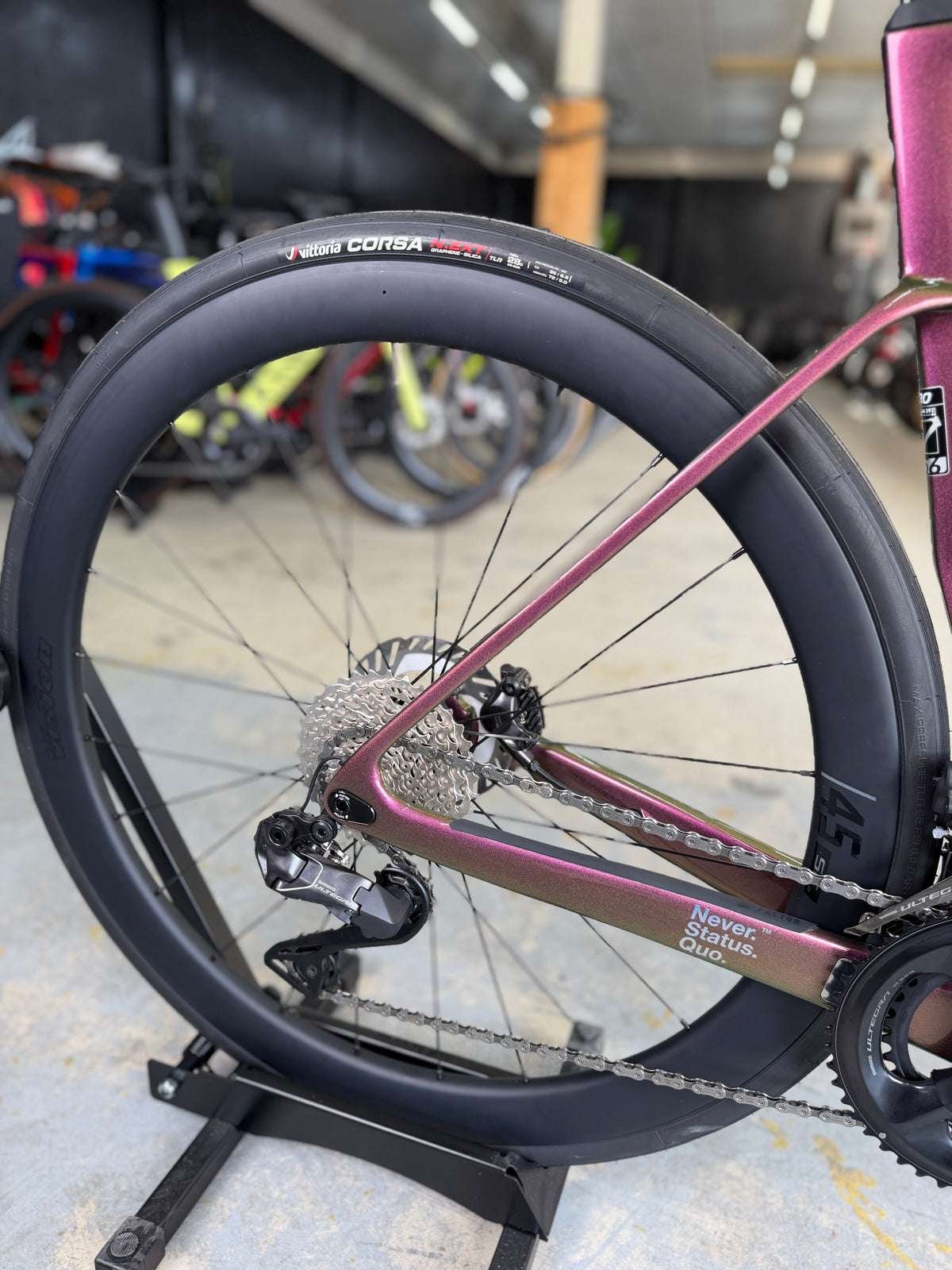 NIEUW Factor Ostro VAM Di2 Carbon Racefiets