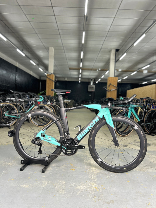 Bianchi Aquila CV Di2 Carbon Racefiets