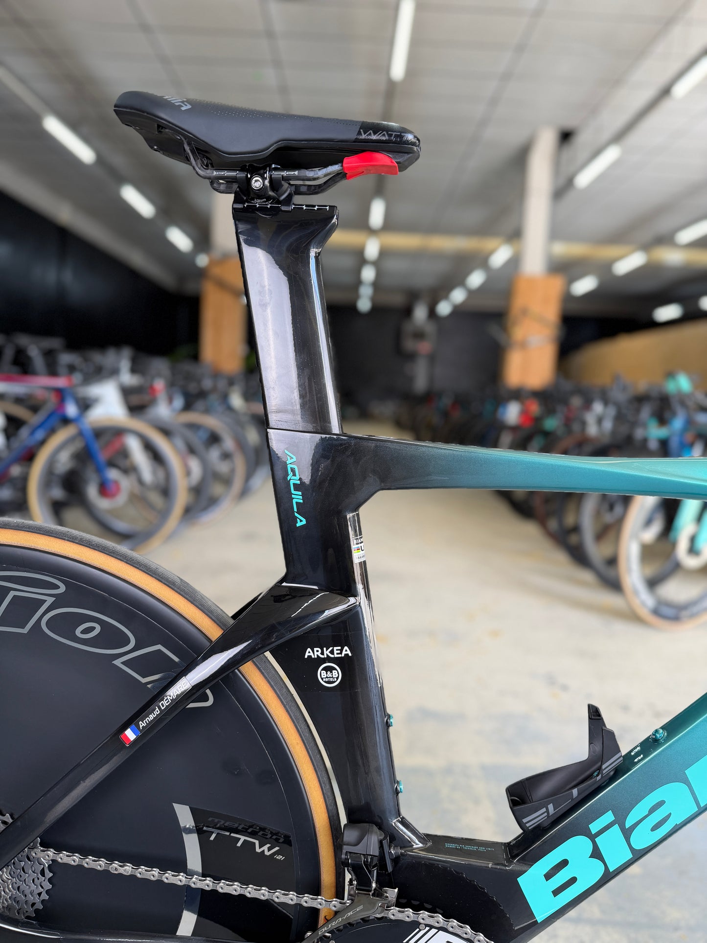 Bianchi Aquila RC Disc Di2 Carbon Road Bike