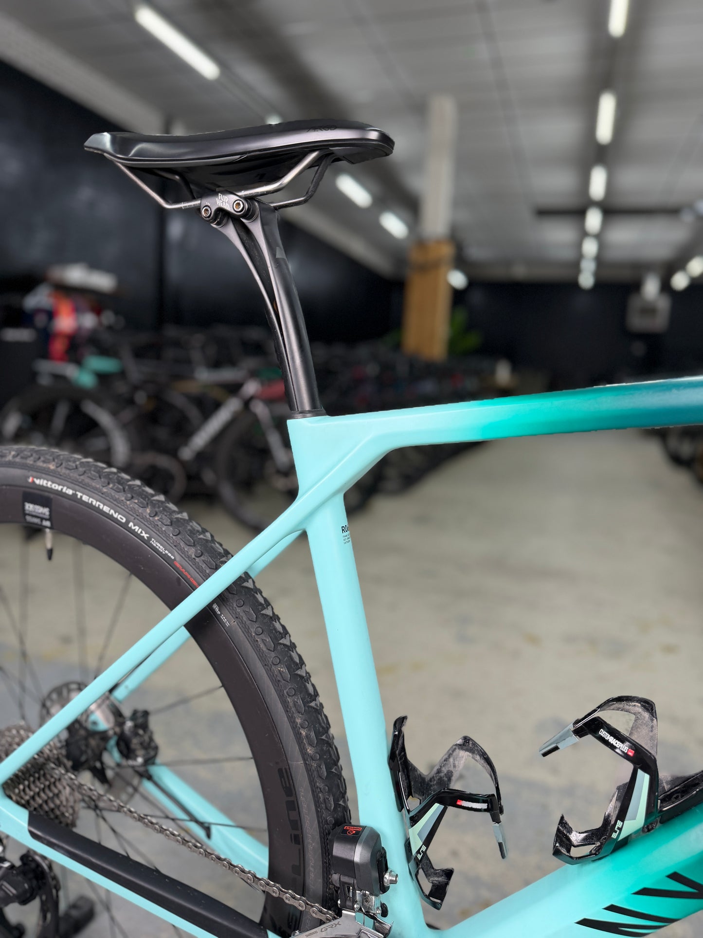 Canyon Grail CF SLX 8 Di2 Gravel Fiets