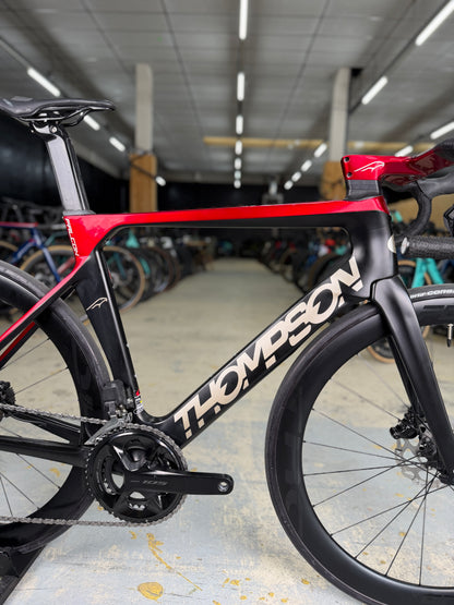Thompson Falcon Di2 Carbon Racefiets