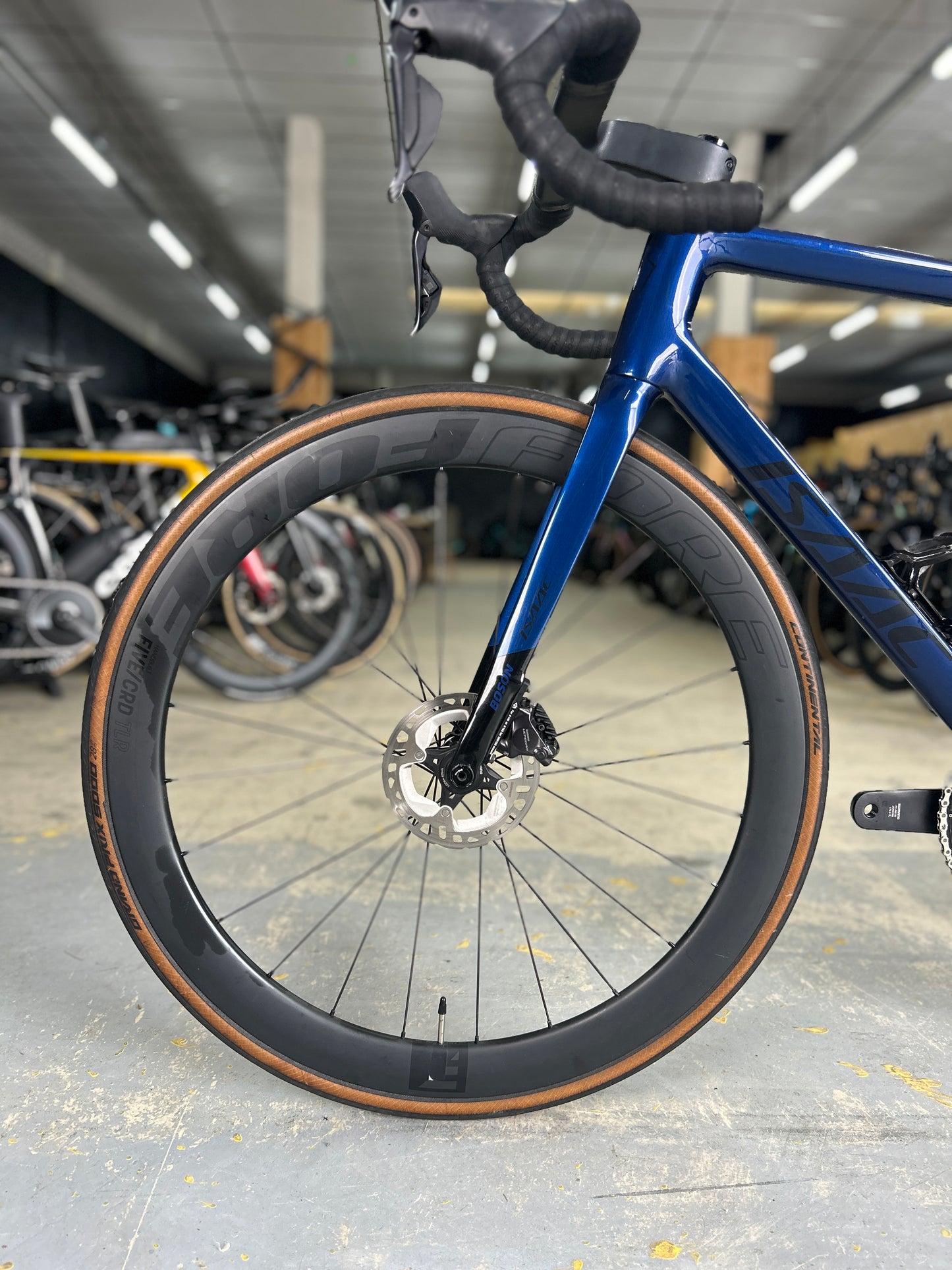 Isaac Boson Di2 Carbon Road Bike