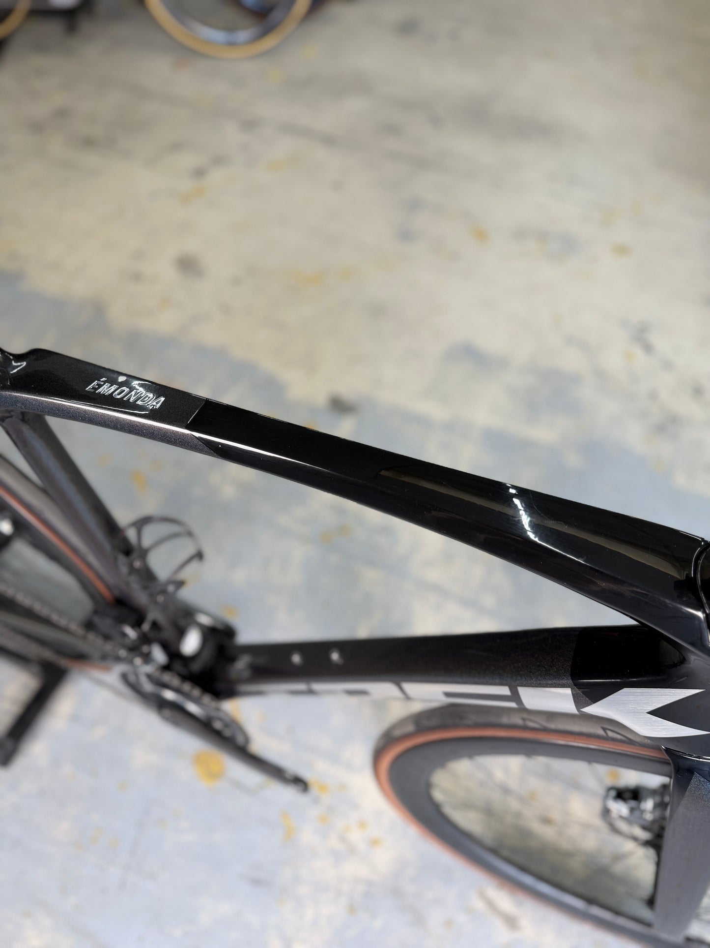 Trek Emonda SLR eTap Red Carbon Racefiets
