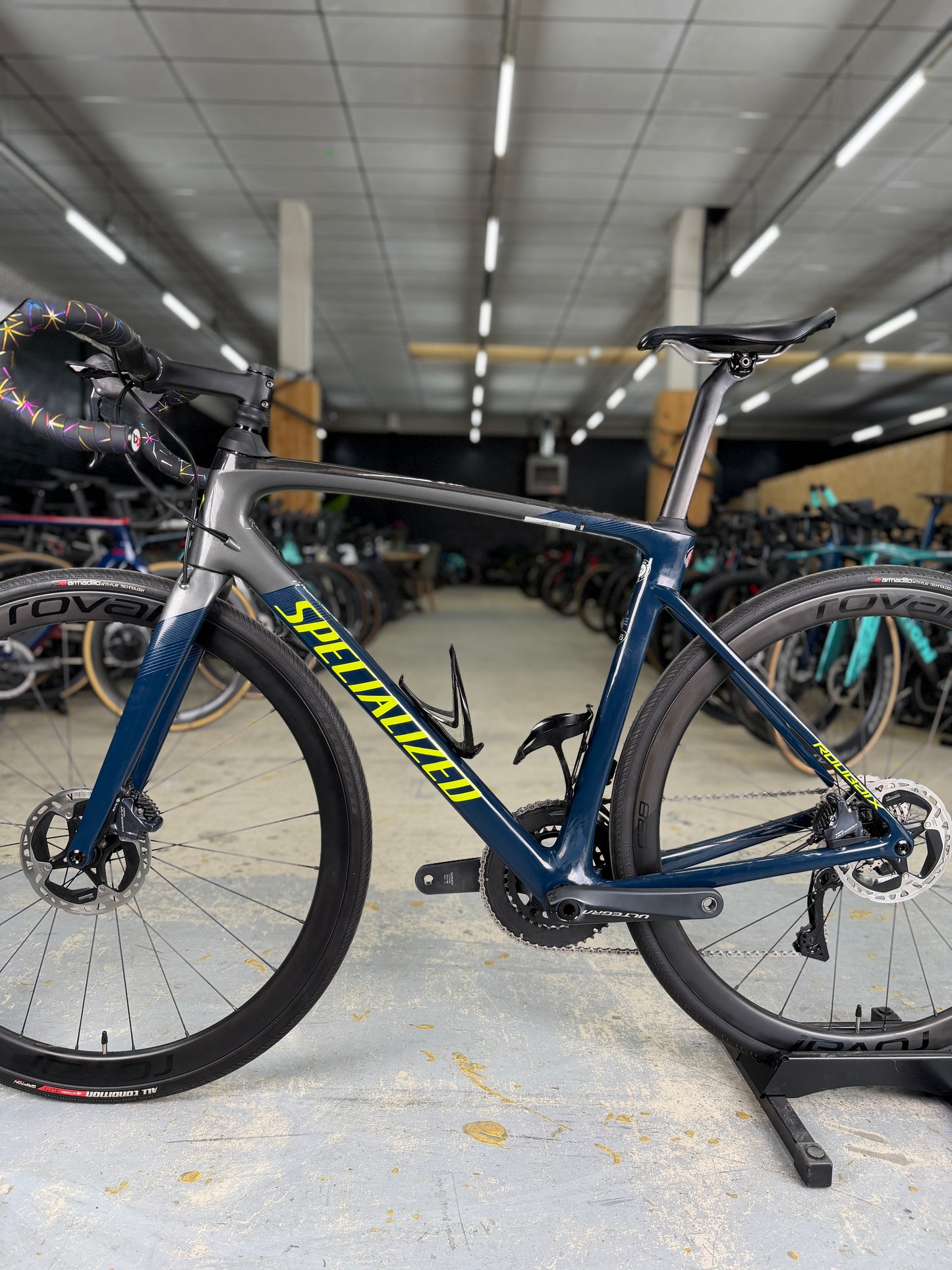 Specialized Roubaix Expert Di2 Carbon Road Bike