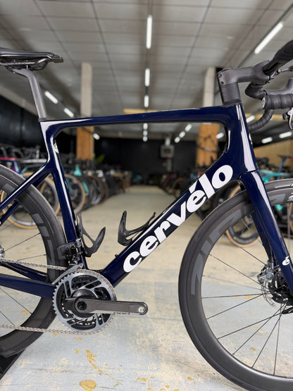 Cervélo Caledonia-5 Red eTap Carbon Road Bike