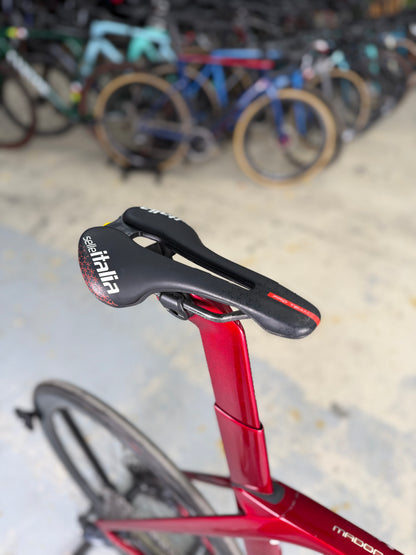 1000km Trek Madone SLR7 eTap Carbon Racefiets