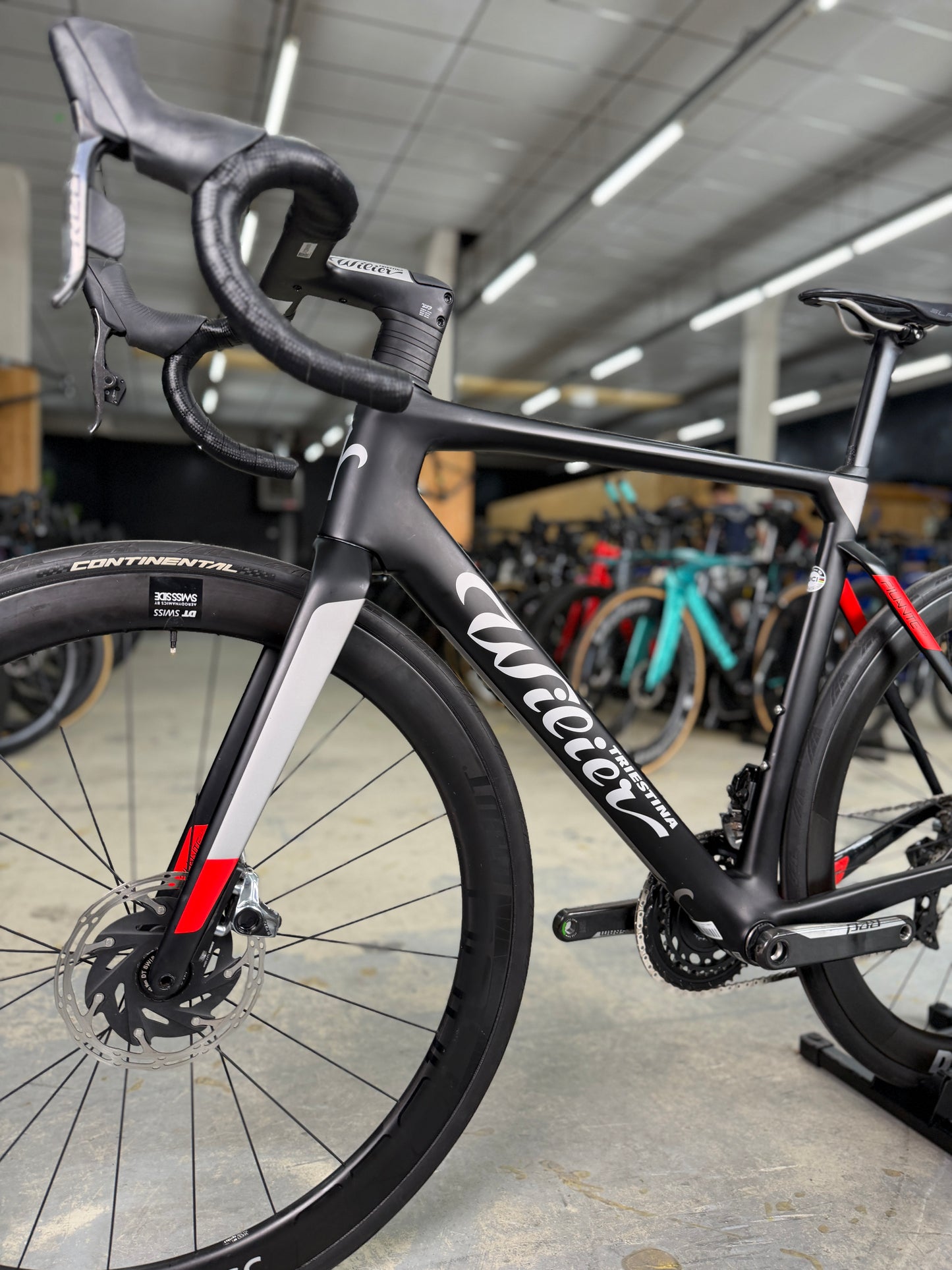 Wilier Filante SLR eTap Carbon Racefiets