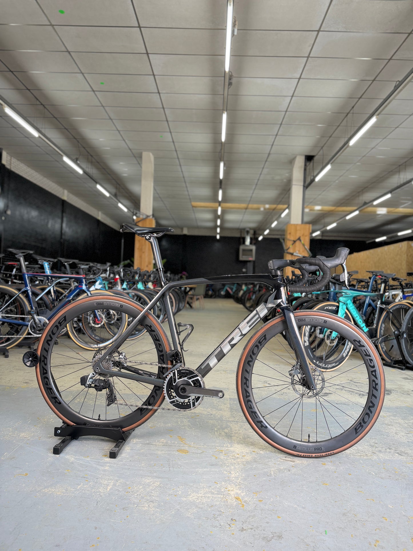 Trek Emonda SLR eTap Red Carbon Racefiets