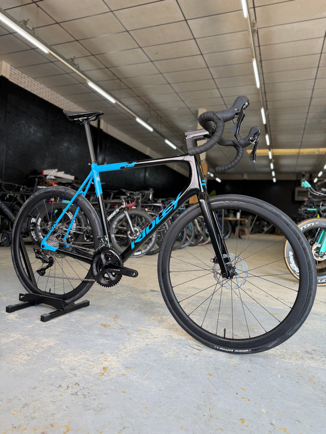 NIEUW Ridley Helium Carbon Racefiets