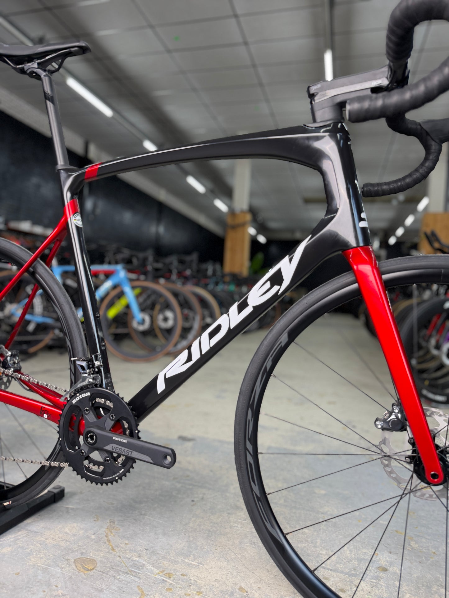 NIEUW Ridley Fenix SLiC Carbon Racefiets