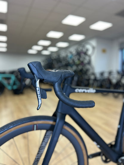 0km Showroom Model Cervelo Aspero 5 Red XPLR AXS Gravel Fiets