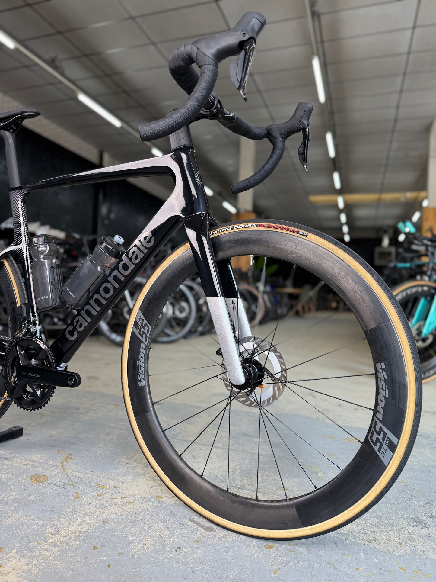 SHOWROOM Cannondale SuperSix EVO 3 Di2 Carbon Racefiets