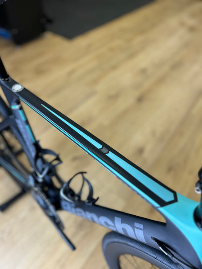 Bianchi Aria Disc Carbon Racefiets
