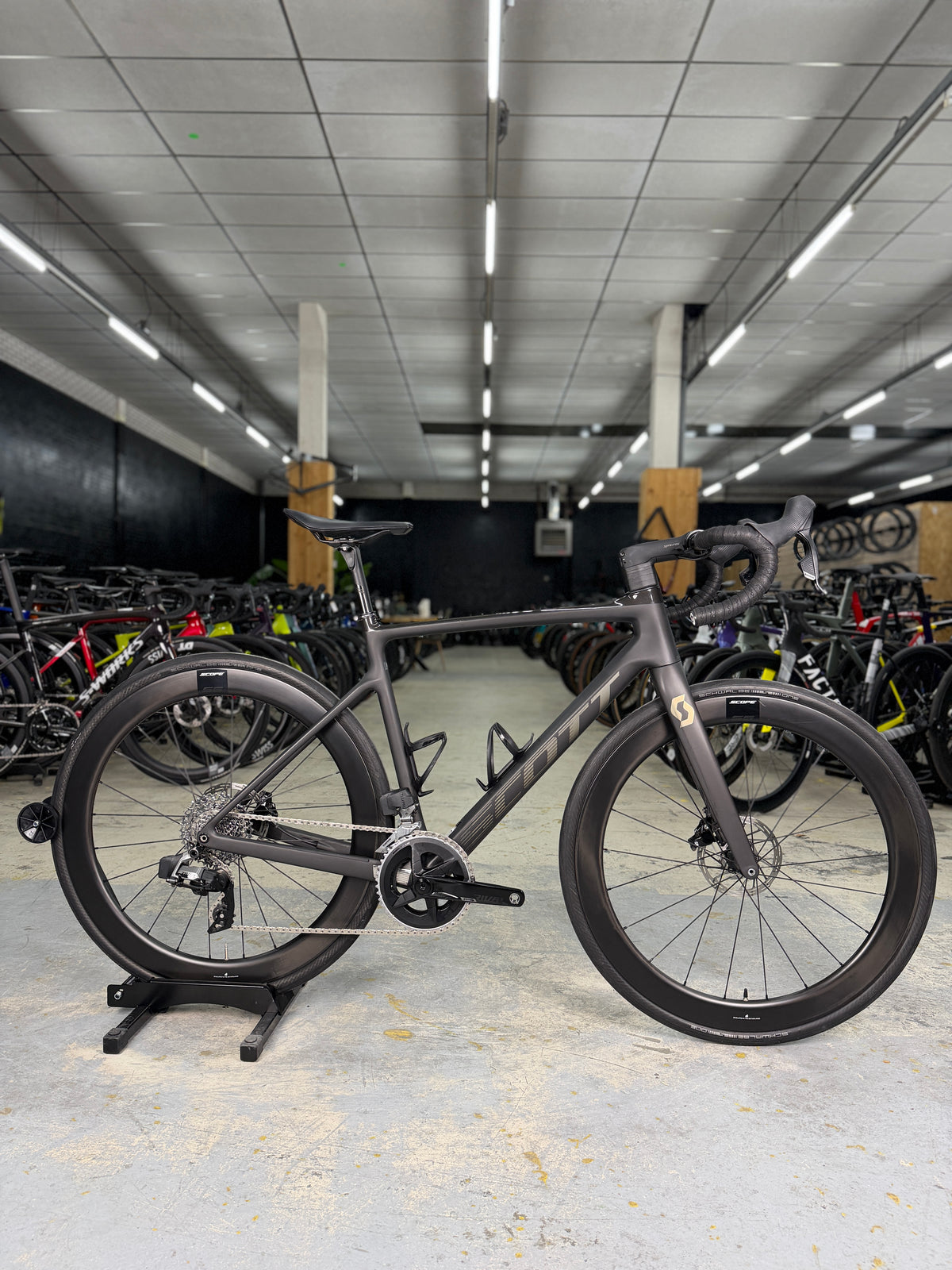 Scott Addict AXS Carbon Road Bike