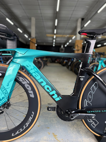 Bianchi Aquila RC Disc Di2 Carbon TT