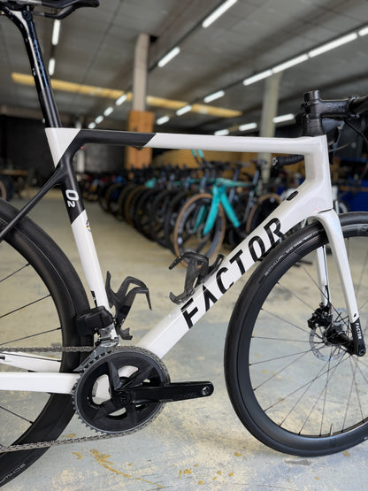 Factor O2 AXS Carbon Racefiets