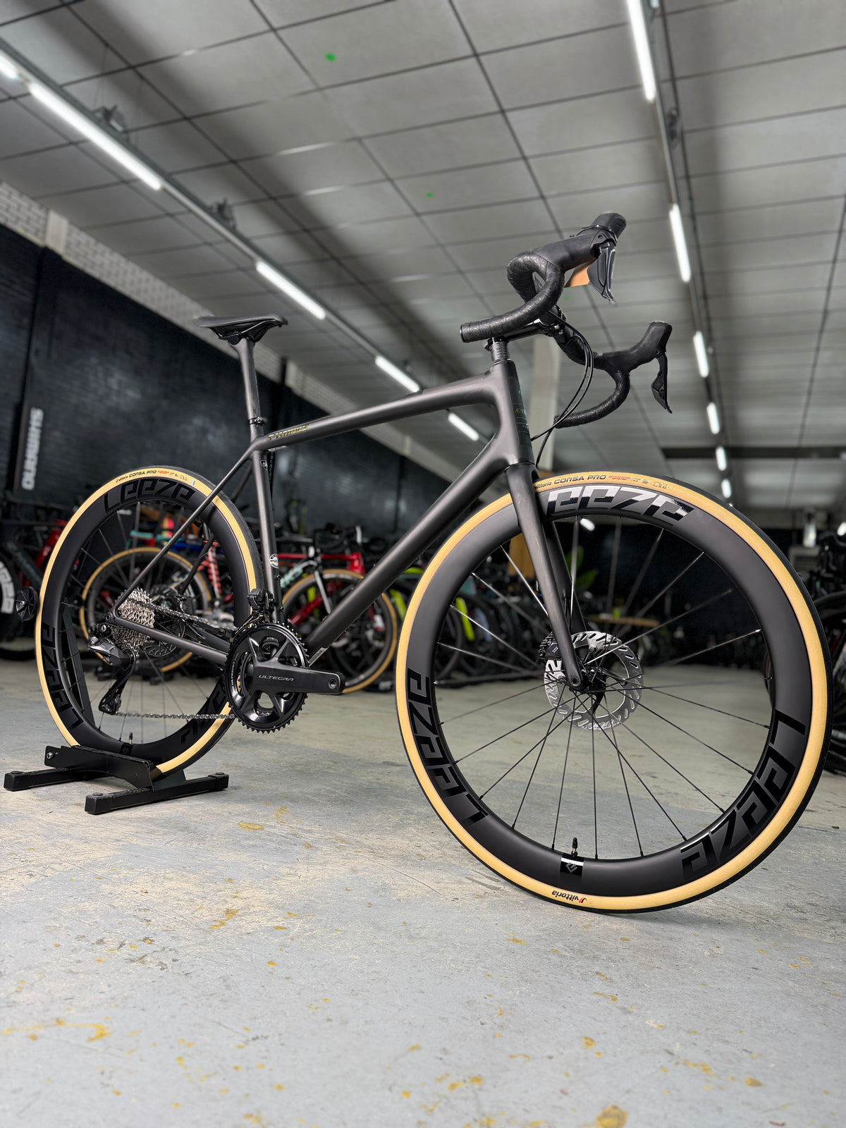 NIEUW S-Works Aethos Di2 Carbon Racefiets