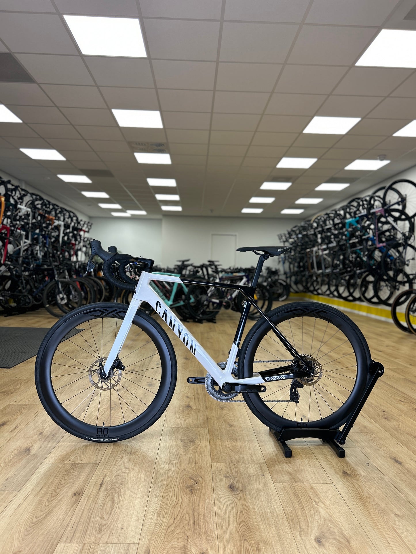 Canyon Ultimate CF SL AXS Carbon Racefiets